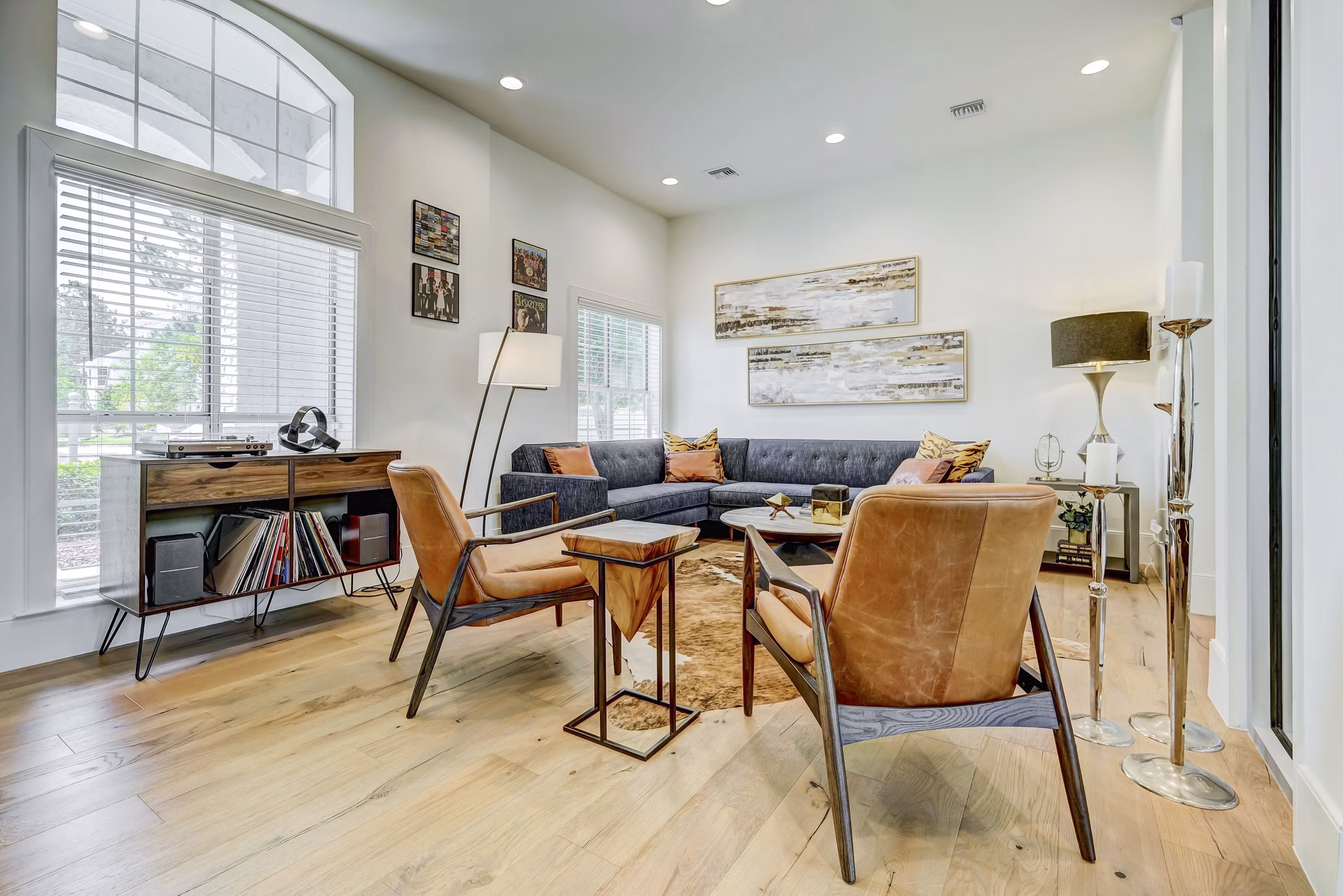 Clubhouse featuring modern lounge and recreation area at Blu on the Boulevard Apartments
