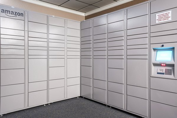 Glo Apartments: Automated parcel package pickup locker for residents