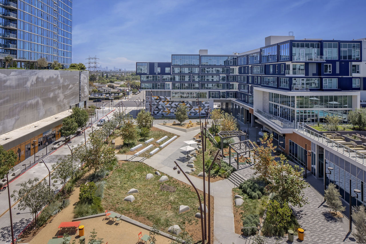 Vox Residences Los Angeles Ca 4 of 12