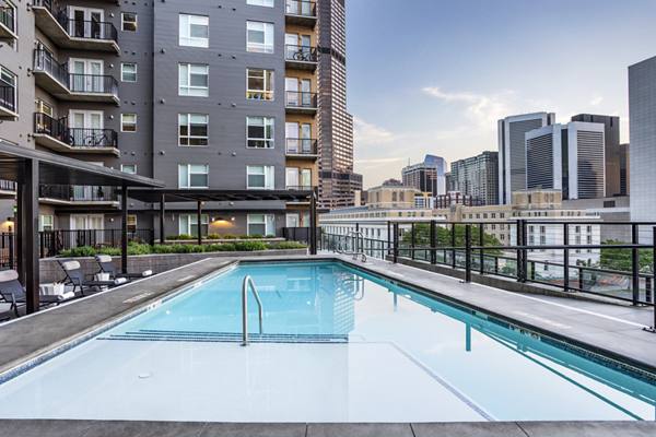 pool at 20th Street Station Apartments