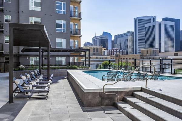 pool at 20th Street Station Apartments