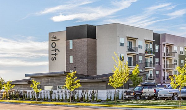 The Lofts at Ten Mile: Contemporary mid-rise apartments in Meridian