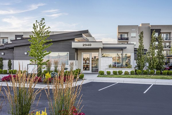 clubhouse at The Lofts at Ten Mile Apartments