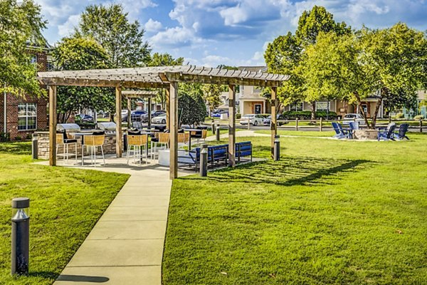 grill area/patio at Avana on Broad Apartments