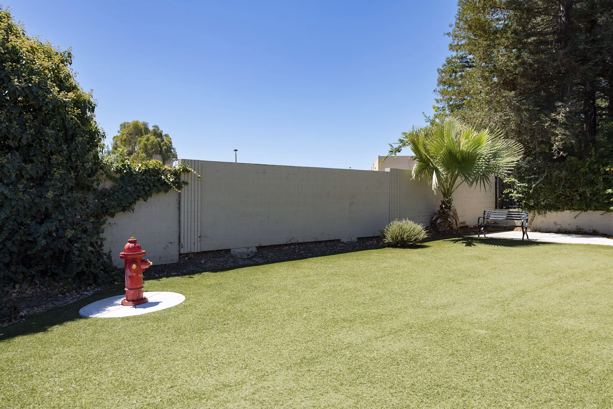 recreational area at Mira Vista Hills Apartments