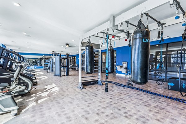 fitness center at Canter Green Apartments