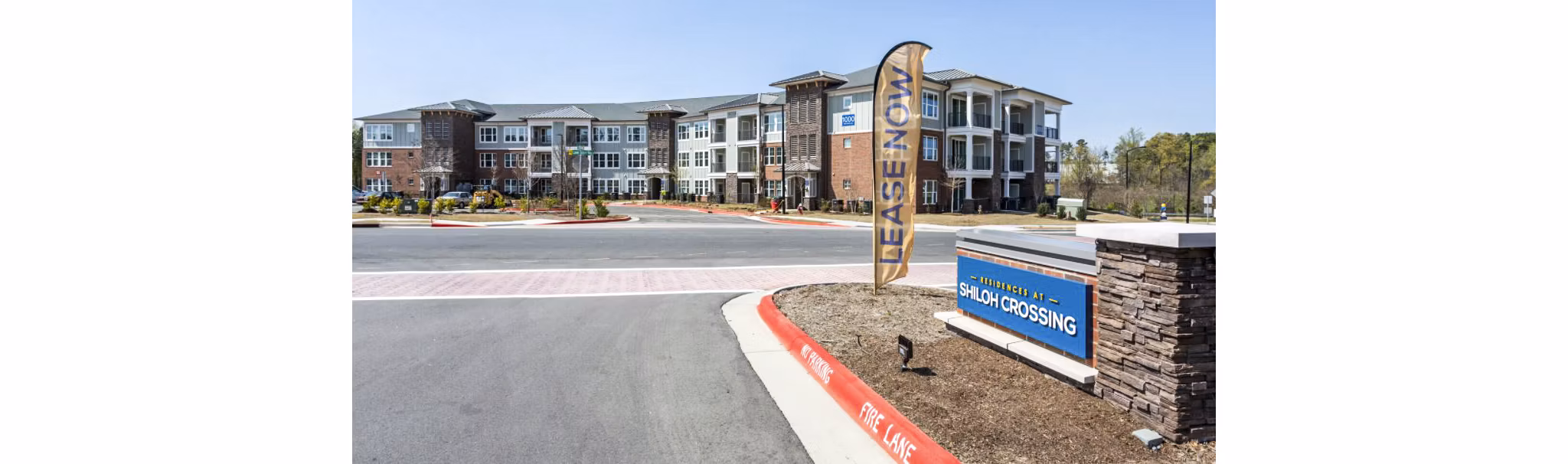 Residences at Shiloh Crossing: Stylish signage on luxury apartments
