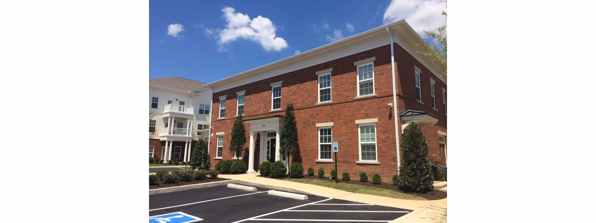 Carrington at Schilling Farms: Elegant luxury apartments in Collierville