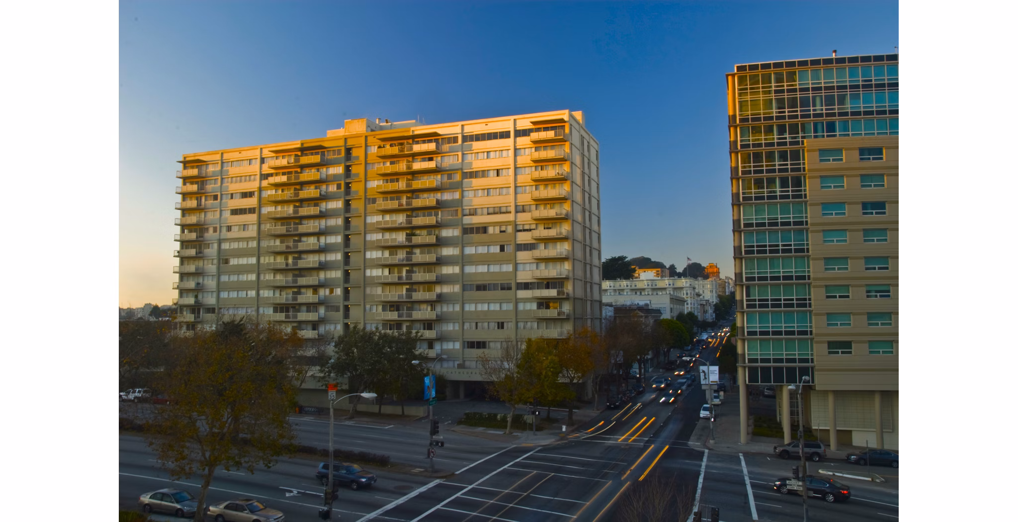 Cathedral Hill Plaza: Contemporary of luxury apartments in vibrant San Francisco neighborhood