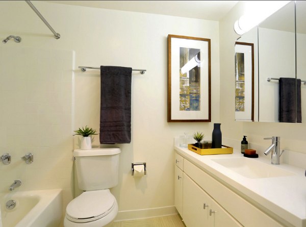 Bathroom with modern fixtures at Cathedral Hill Plaza Apartments