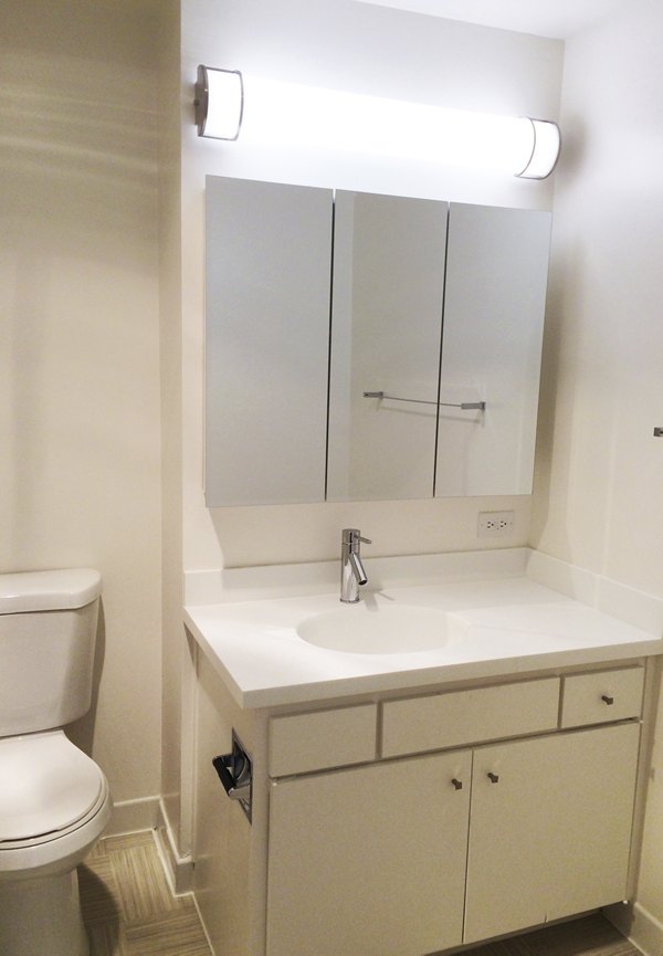 bathroom at Cathedral Hill Plaza Apartments