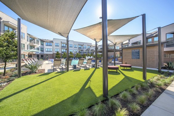 courtyard at Alexan Flower Mound Apartments