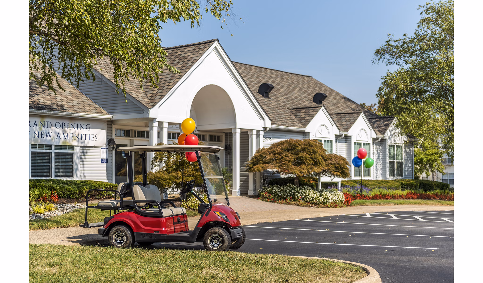 Clubhouse featuring modern design and comfortable seating at Ravens Crest Apartments