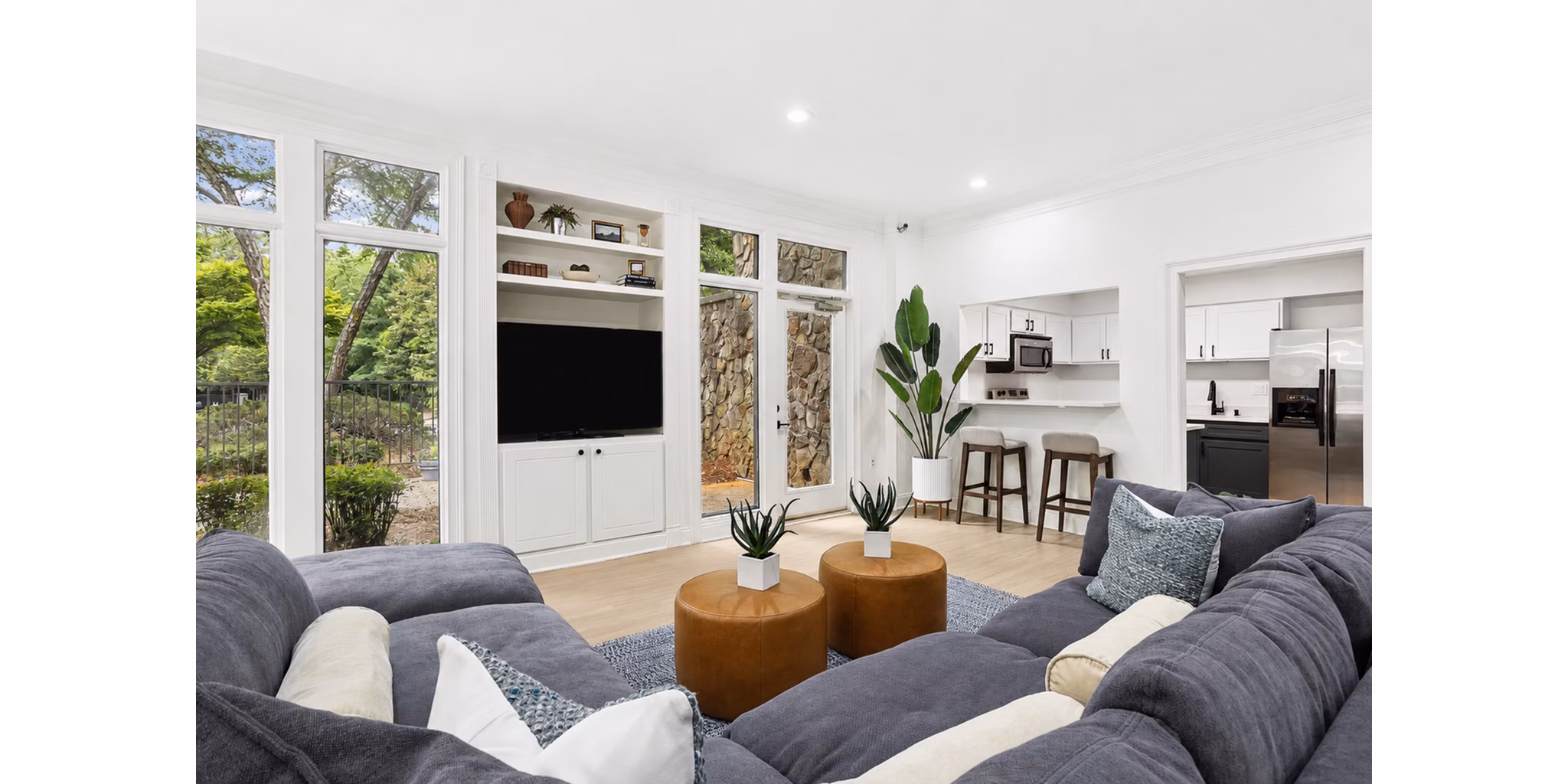 Clubhouse/Lobby at Avana Court Apartments