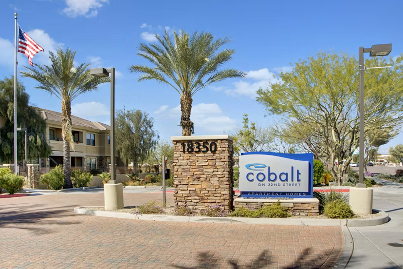 exterior at Cobalt on 32nd Apartments