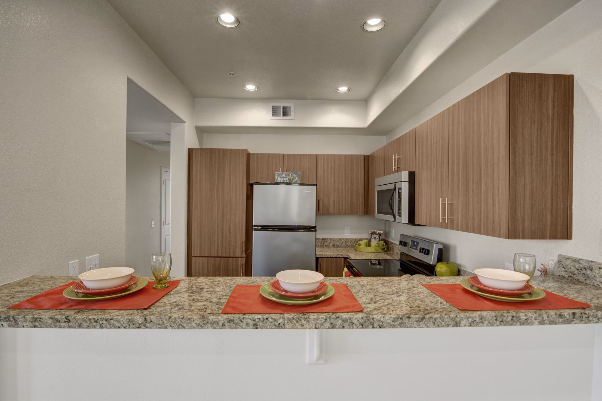 kitchen at Cobalt on 32nd Apartments 
