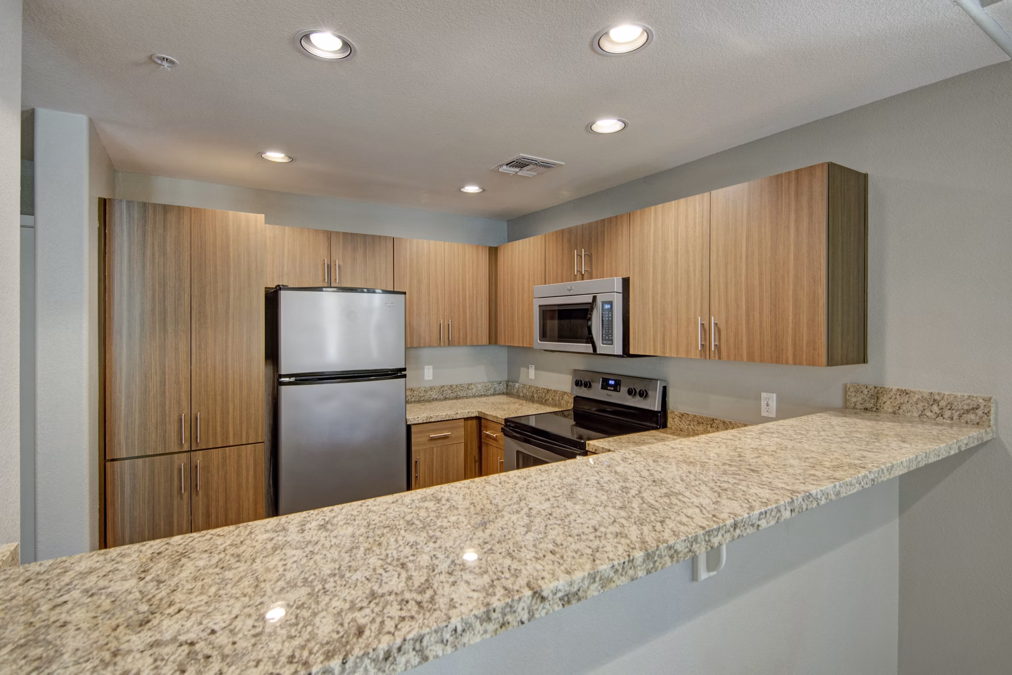 kitchen at Cobalt on 32nd Apartments 