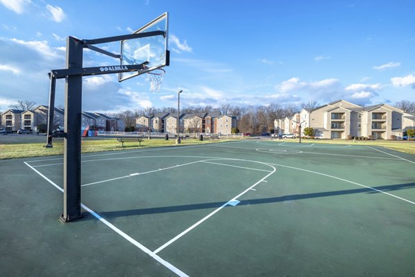 sport court at Level 27 Apartments