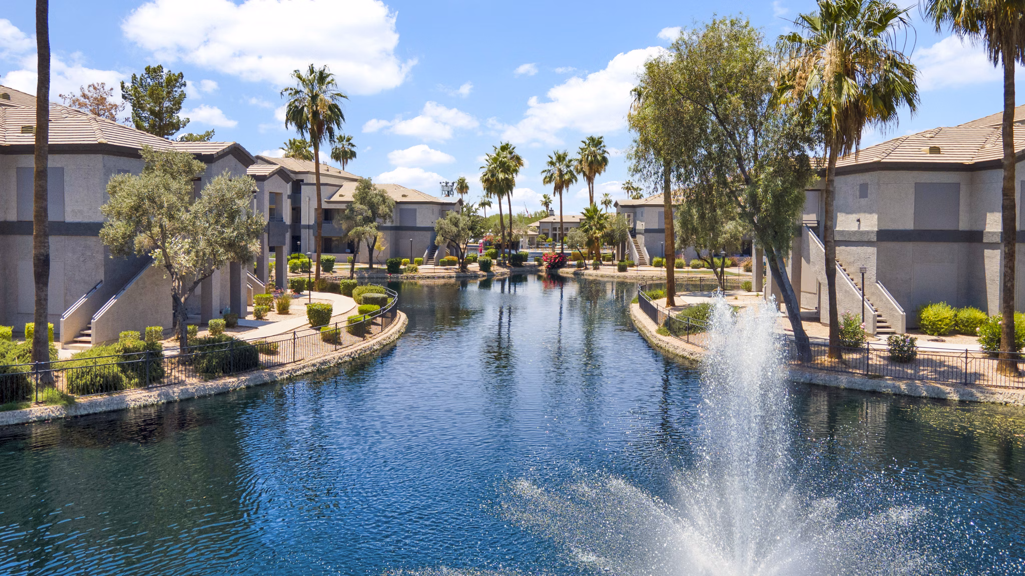 neighborhood at Laguna at Arrowhead Ranch Apartments