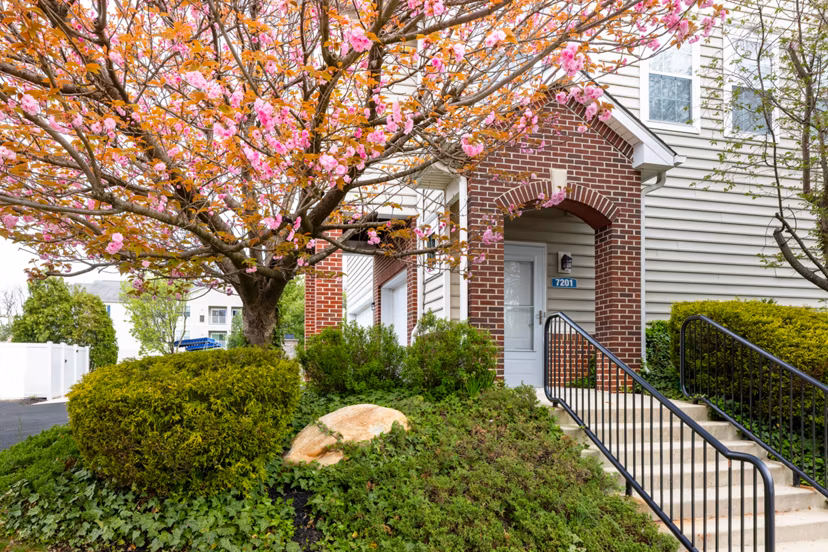 HeatherGate at Oxford Valley: Elegant of luxury apartments in serene neighborhood