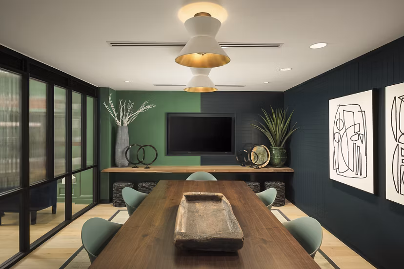 State-of-the-art meeting facility at The Tyler Apartments, featuring advanced tech and flexible seating for luxury Greystar gatherings