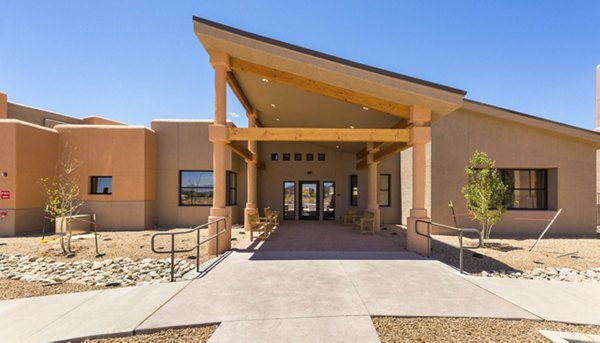 South Meadows Apartments: Contemporary of luxury apartments in Greystar's upscale community setting