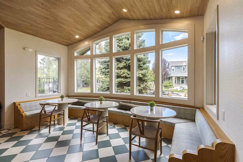 clubhouse at Blue Ridge - Palomino Park Apartments 