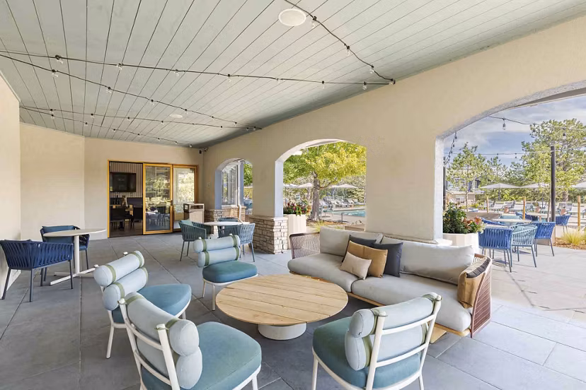 clubhouse at Blue Ridge - Palomino Park Apartments 