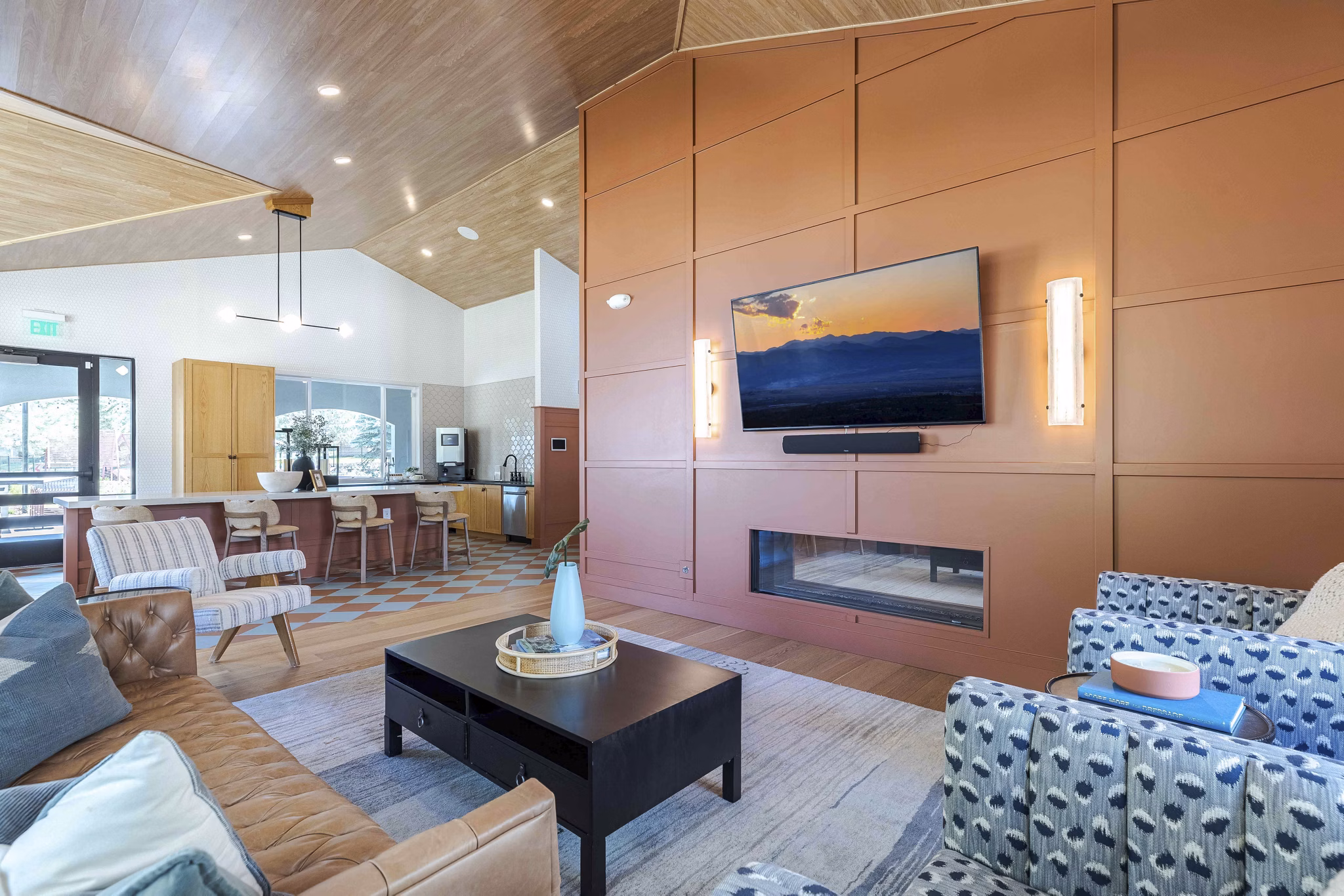 clubhouse at Blue Ridge - Palomino Park Apartments 