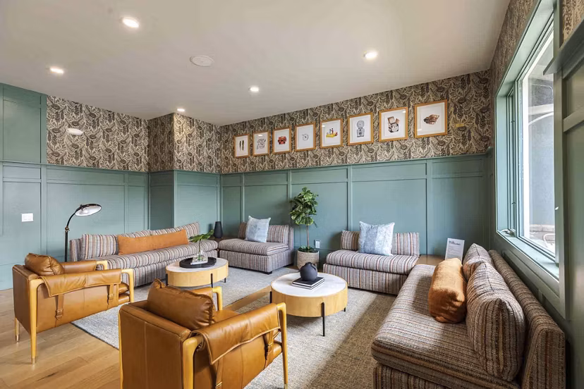 clubhouse at Blue Ridge - Palomino Park Apartments 