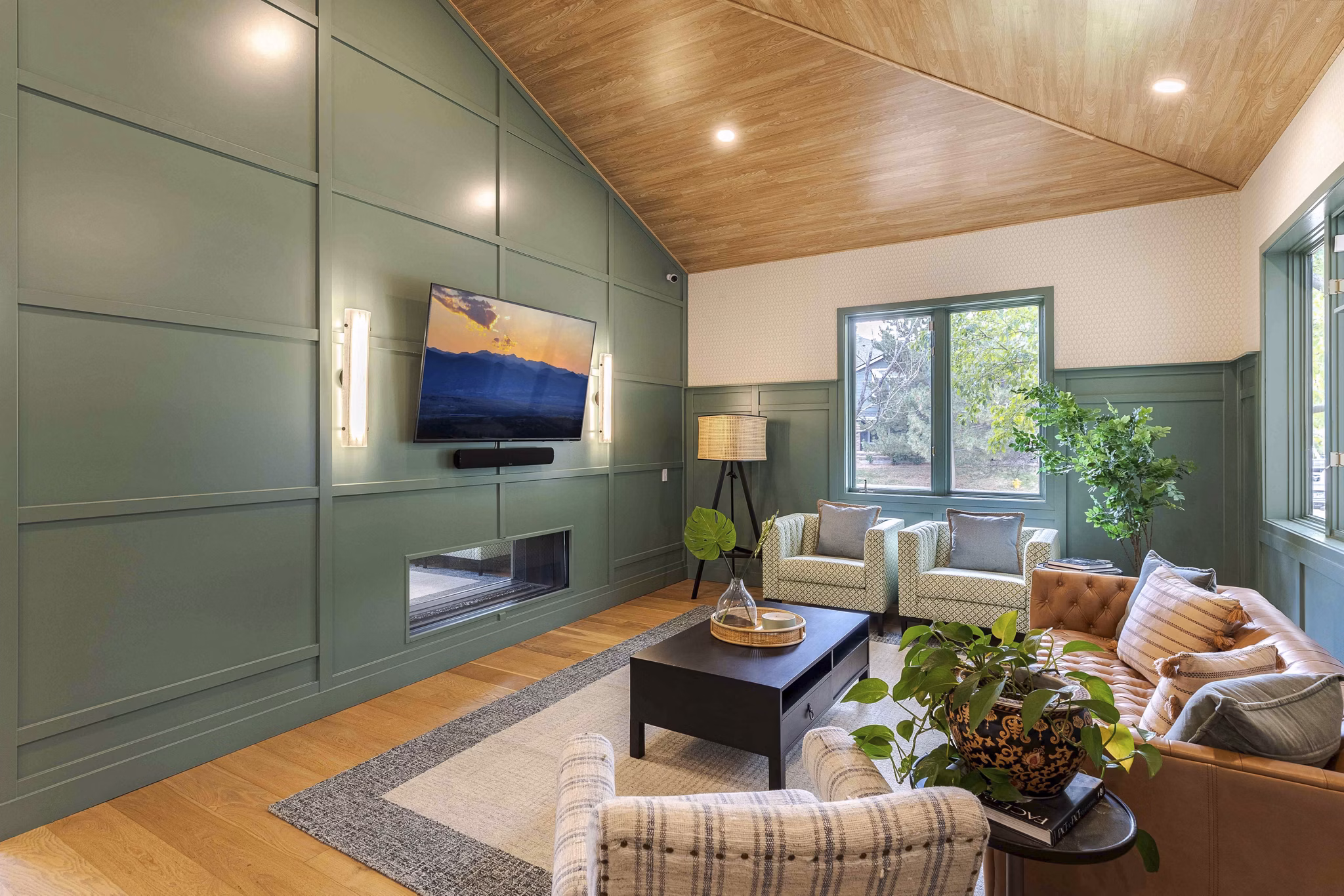 clubhouse at Blue Ridge - Palomino Park Apartments 