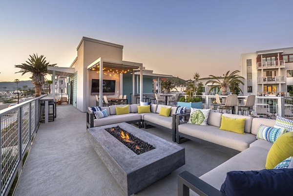 fire pit at Coastline Ventura Apartments