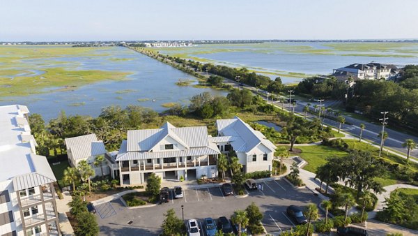 building at Atlantic Beach House Apartments