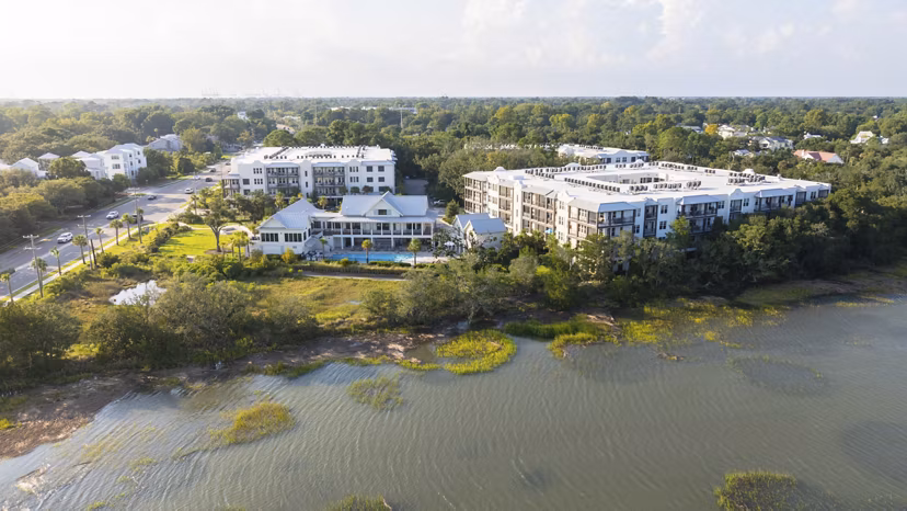 building at Atlantic Beach House Apartments