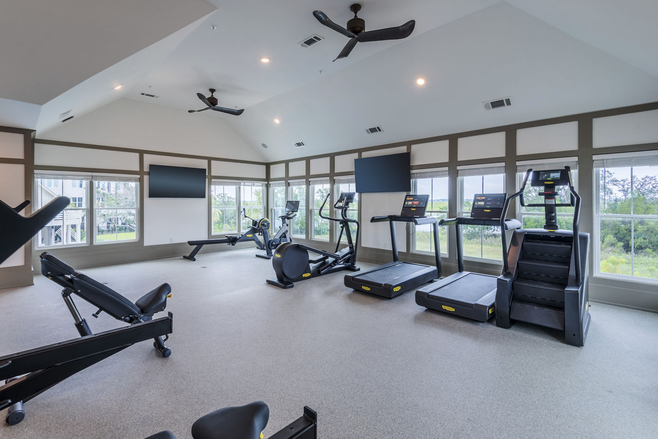 Gym at Atlantic Beach House Apartments (2 of 3)