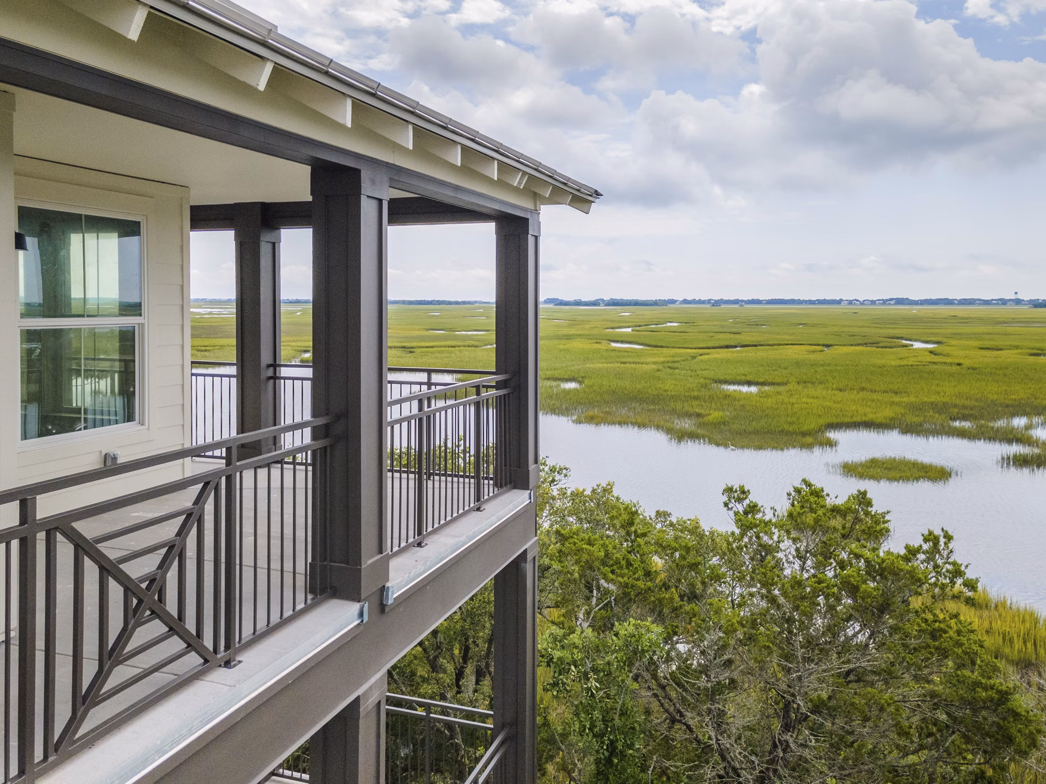 balcony at Atlantic Beach House Apartments