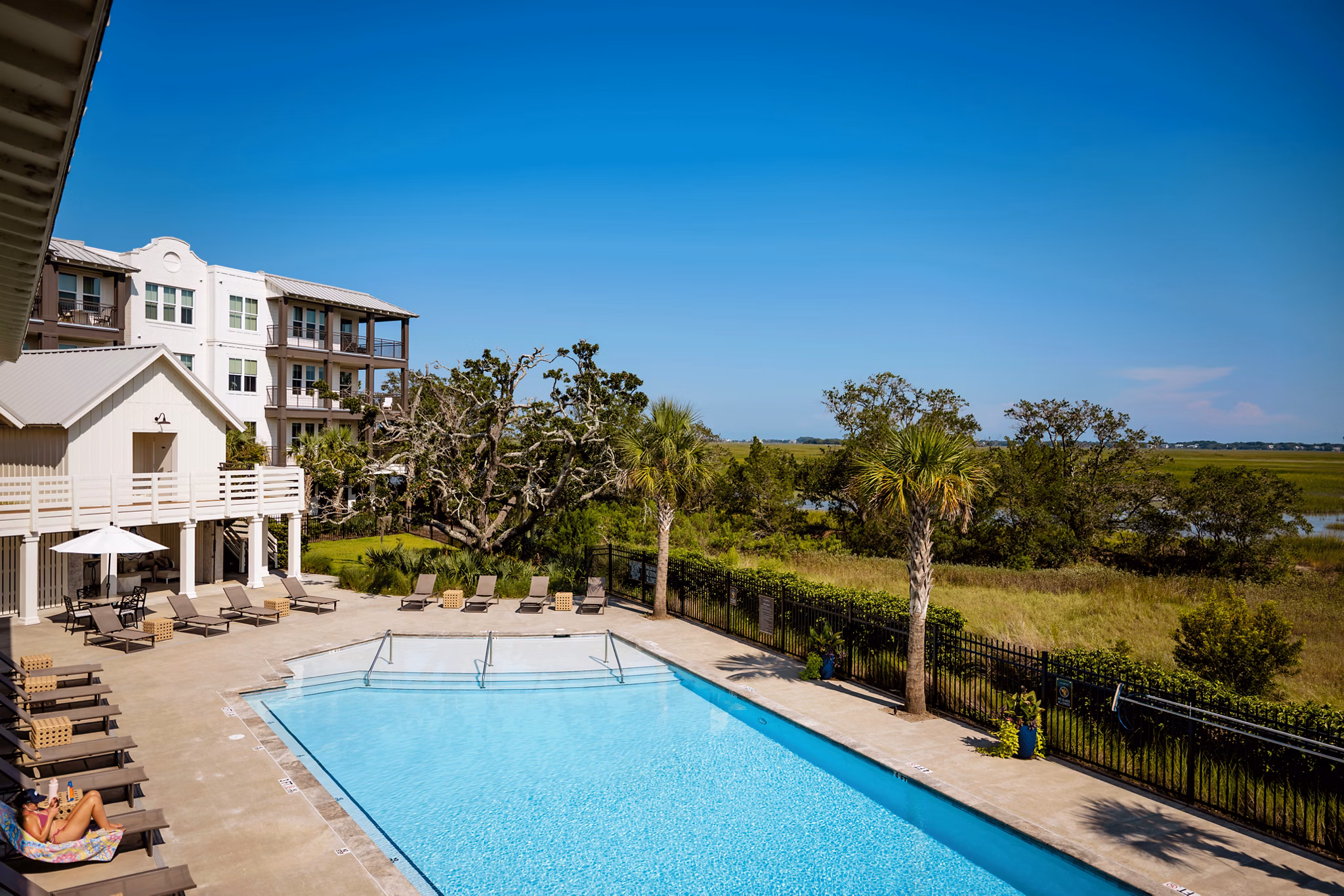 pool at Atlantic Beach House Apartments