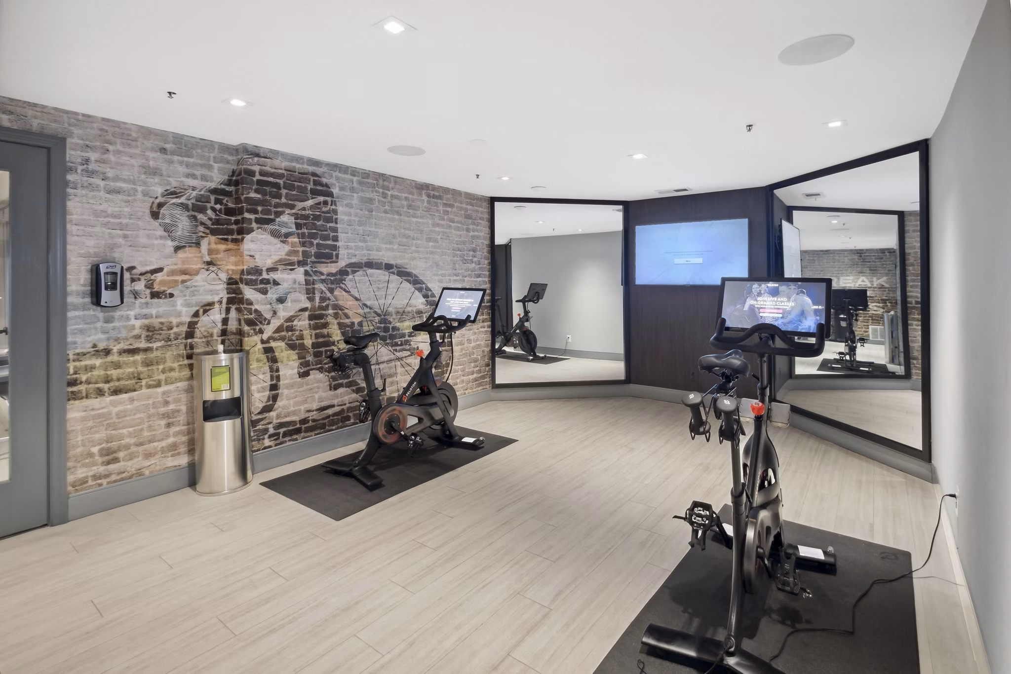 fitness center at Arbors on Duke Apartments