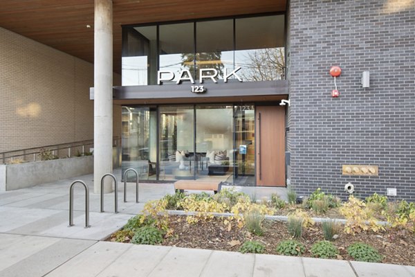 Connection on Broadway: Contemporary of luxury apartments in prime location