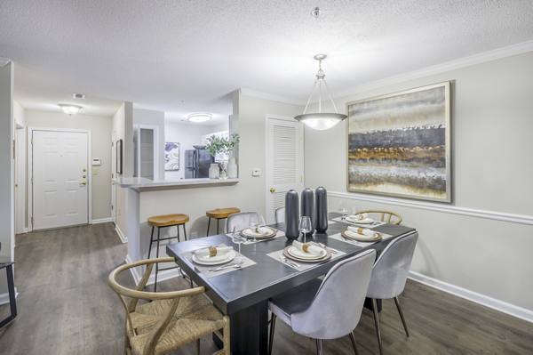 dining area at The Oxford Apartments