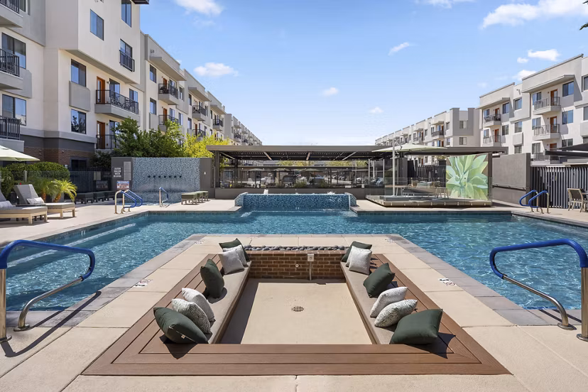 pool at 601 PAX Apartments