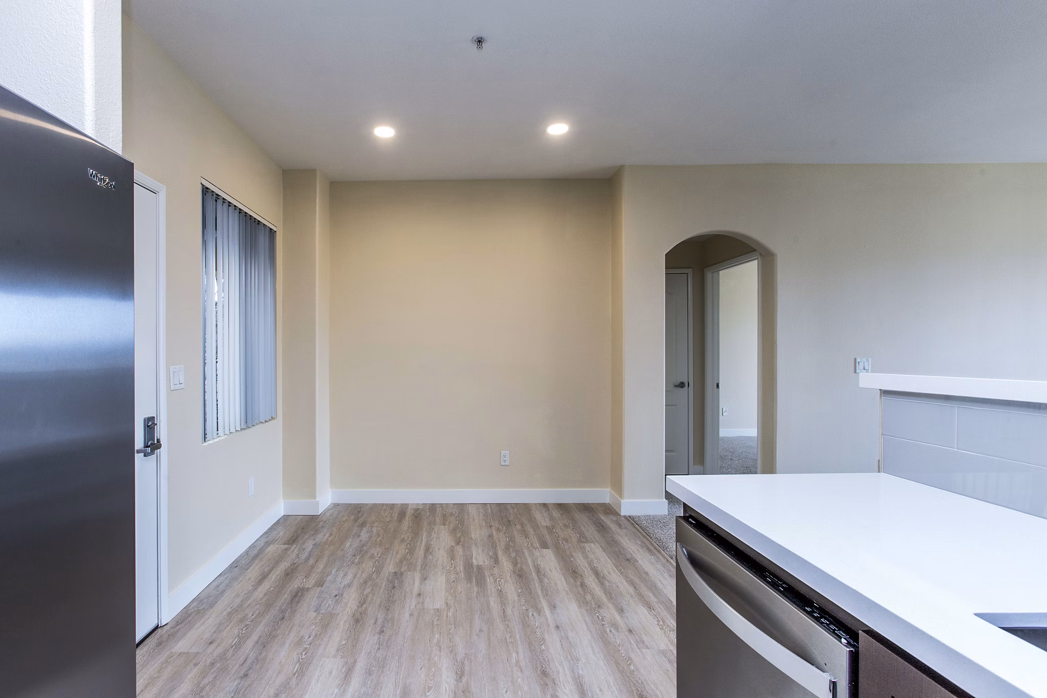 Dining room with modern furnishings at Waterford Place Apartments, luxury living experience for residents