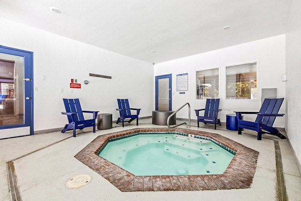 hot tub/jacuzzi at Avana Chestnut Hills Apartments