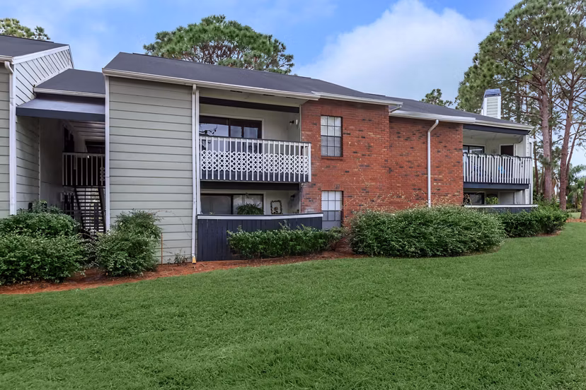 exterior at Avana Coachman Apartments 