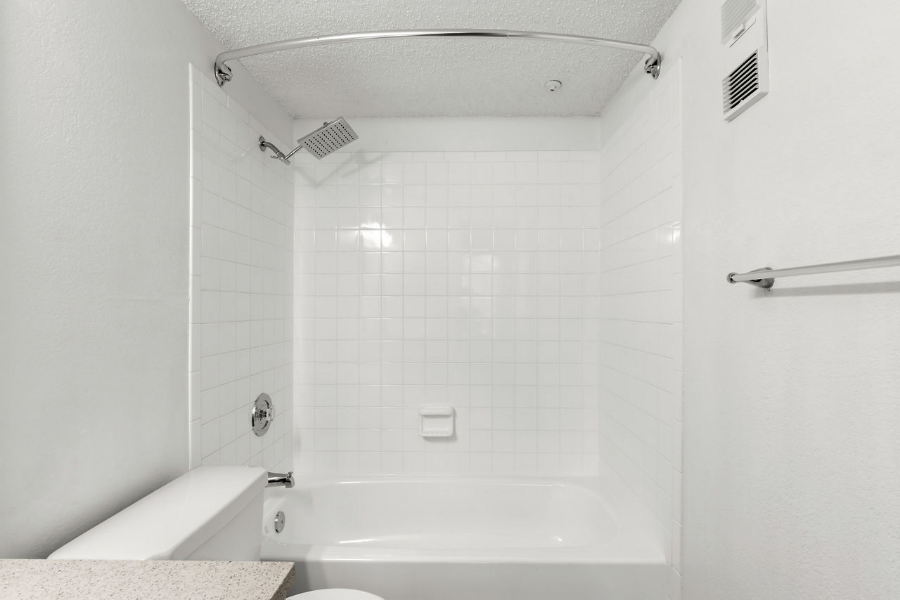 Avana Coachman 36 of 37