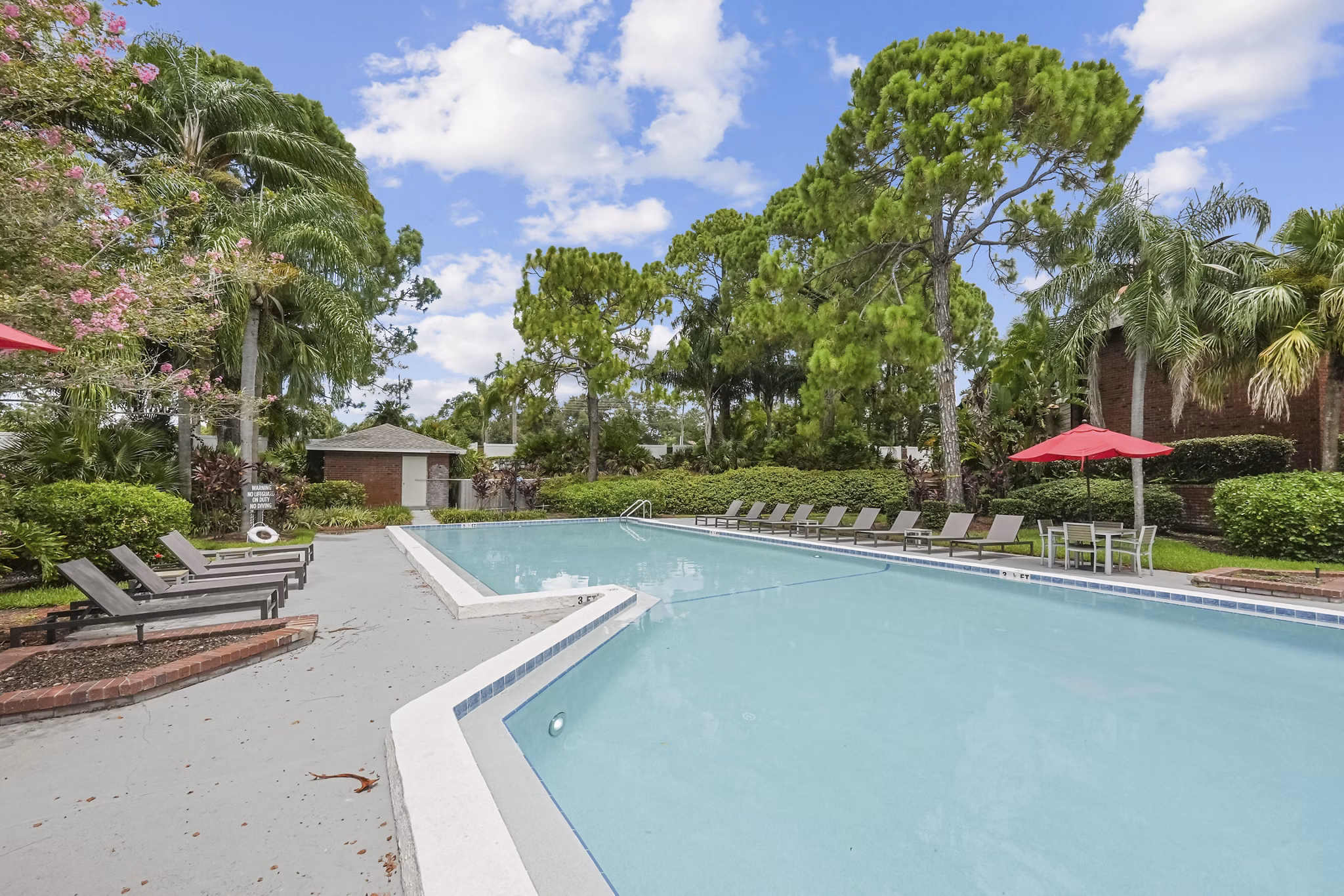 pool at Avana Coachman Apartments