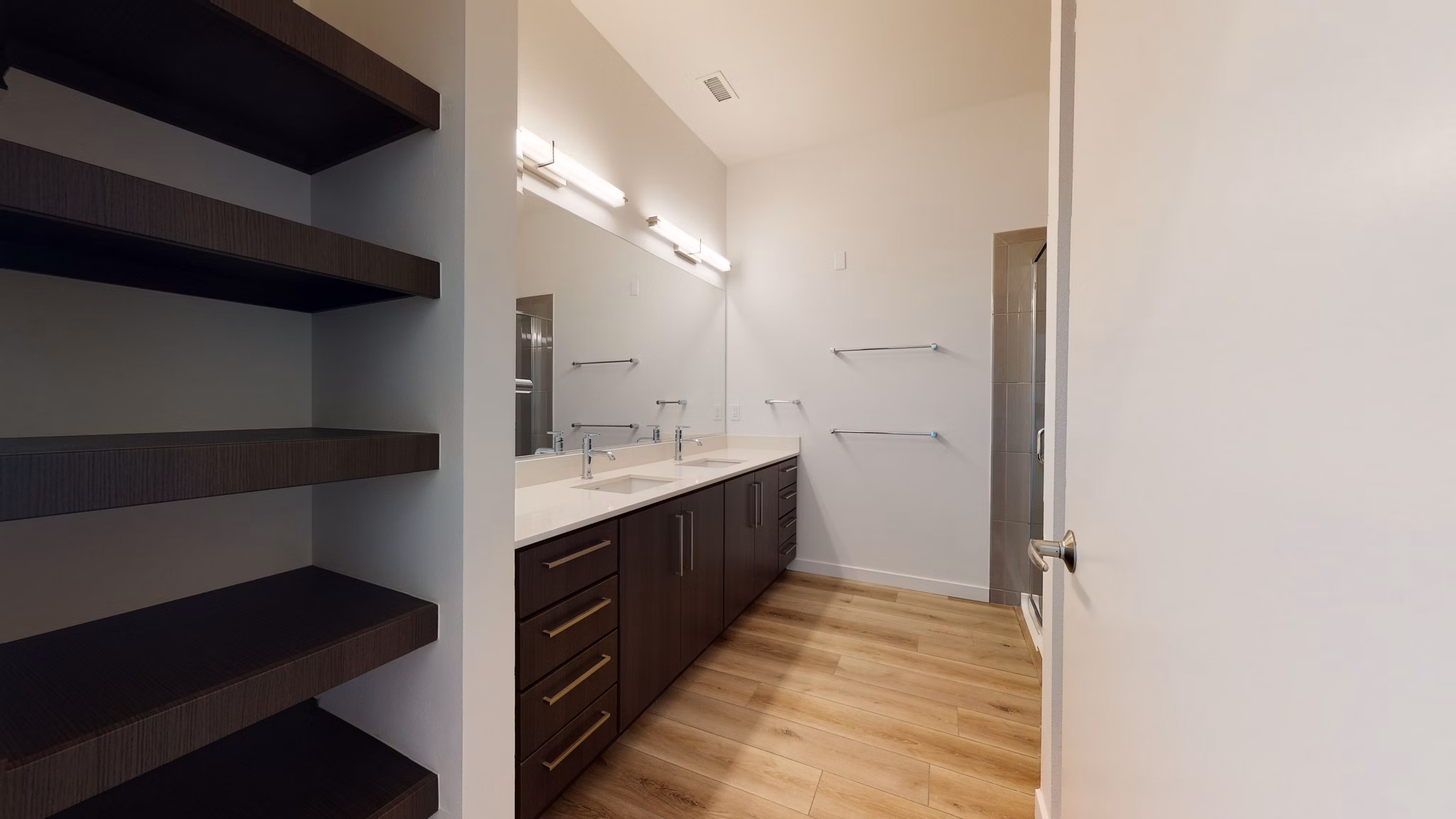 The Exchange at Bayfront: Modern bathroom with sleek fixtures in luxury apartments