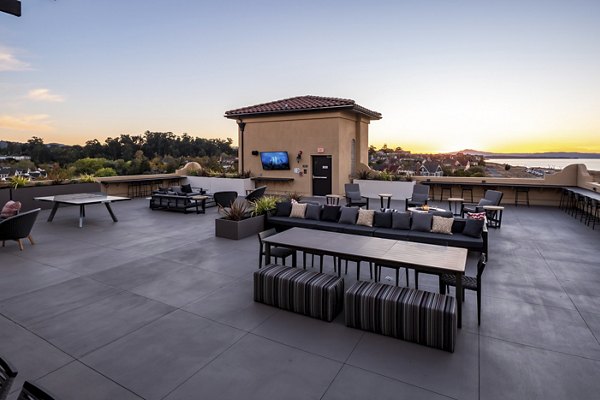 rooftop deck at The Exchange at Bayfront Apartments