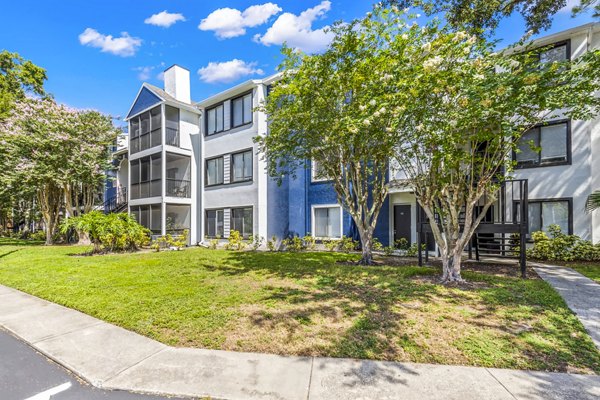 building/exterior at Avana Lakeview Apartments