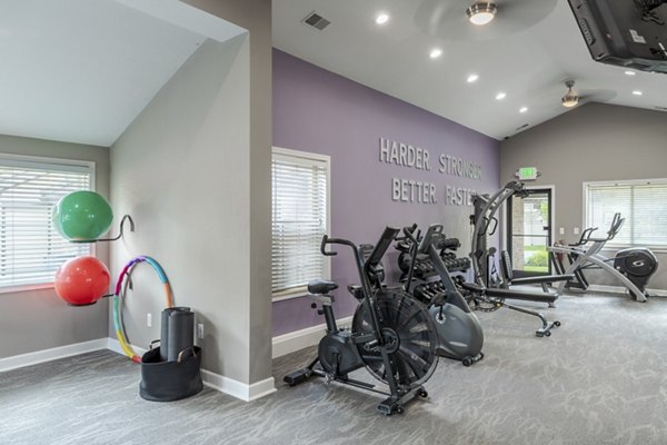 fitness center at Heather Ridge Apartments 